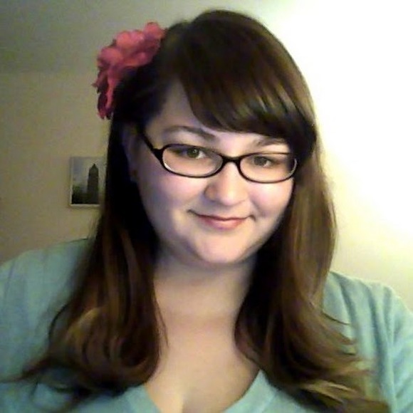 Meet your Posher, Stephanie - Picture 1 of 1